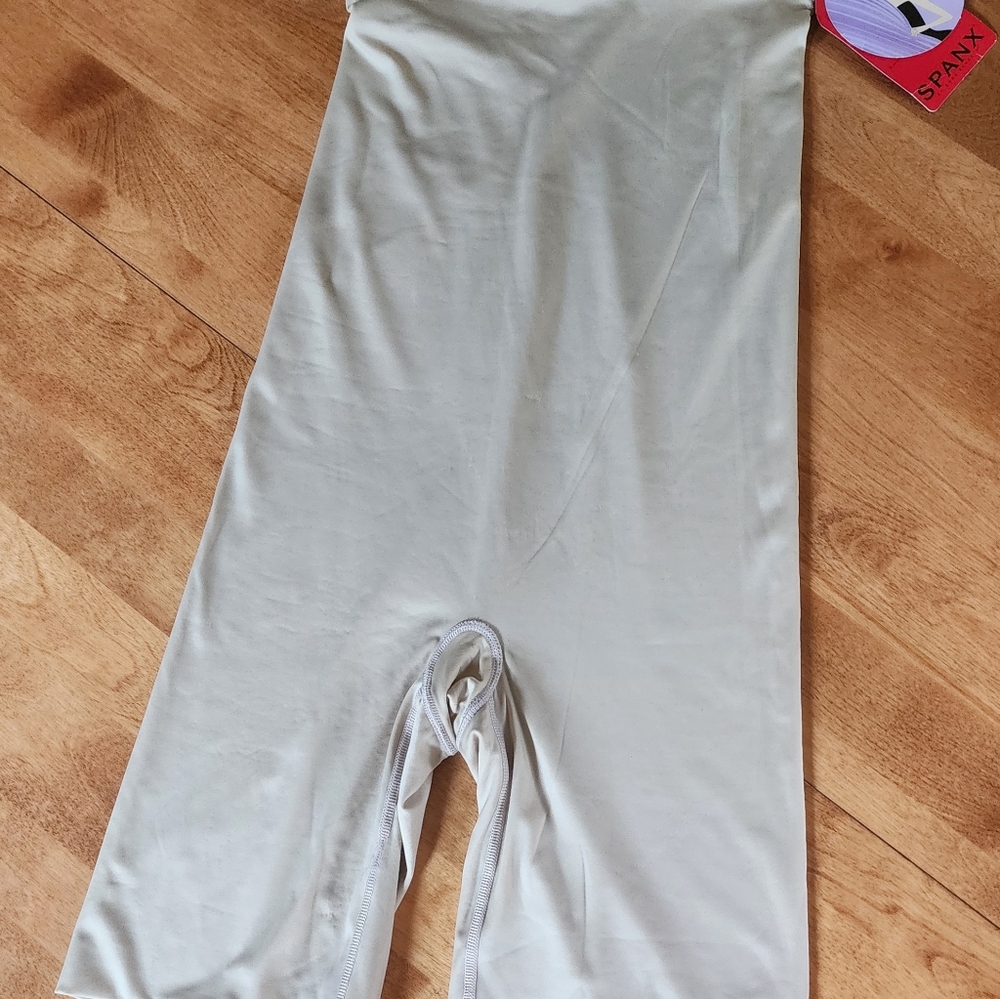 New With Tags SPANX High Waisted Shapewear, Medium
